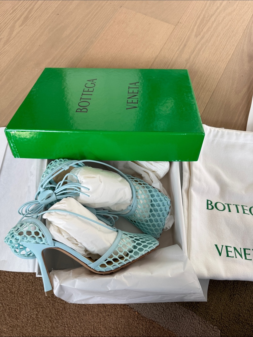 New Bottega Veneta Light Blue Lace-Up Heeled Sandals - Picture 2 of 6